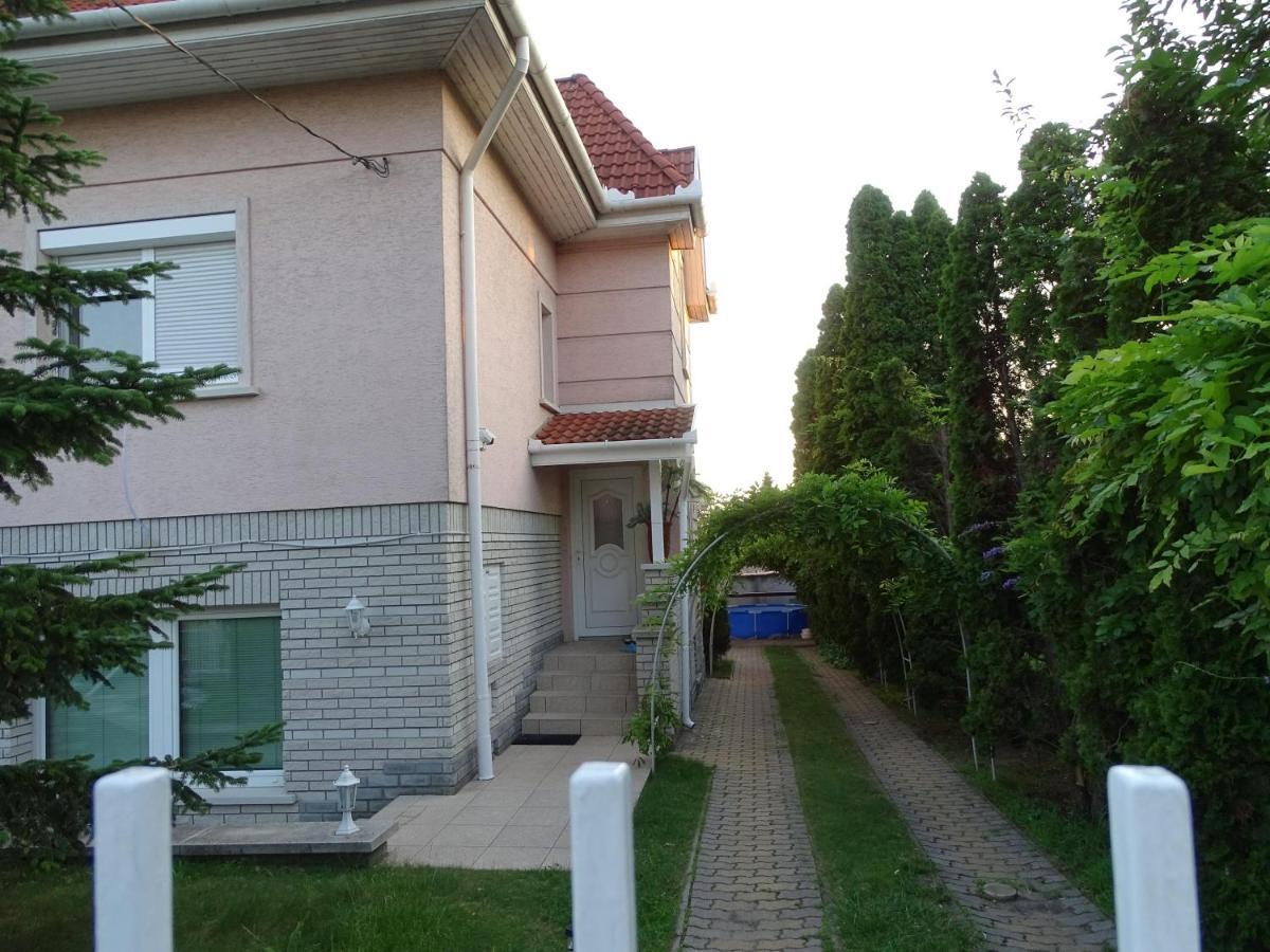 布达佩斯苹果酒店 Budapest Ngoại thất bức ảnh